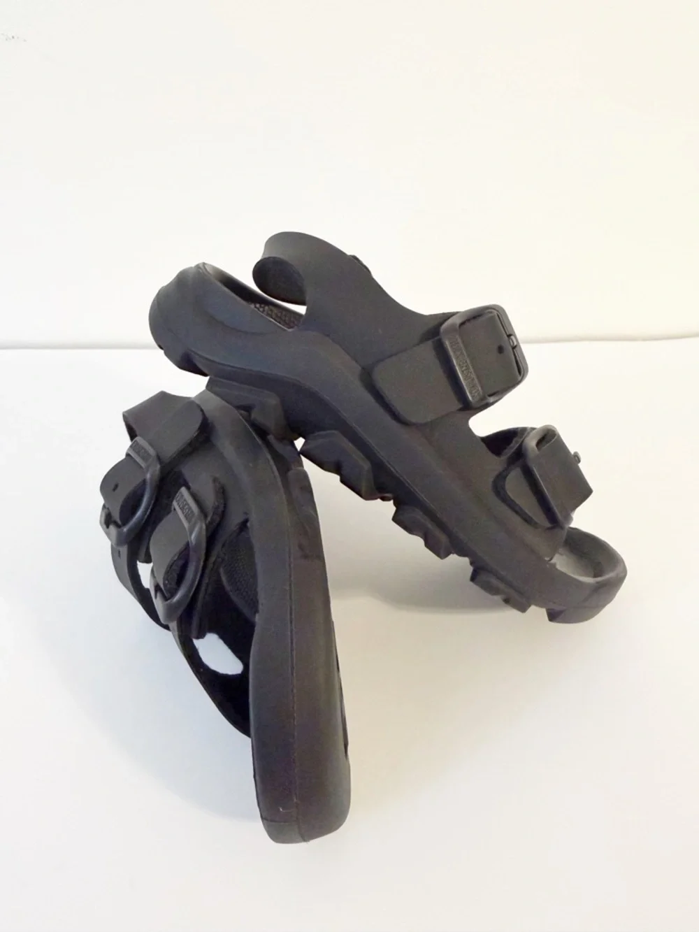 Birkenstock Kids Milano Black Sandals Buckle Straps Size 25 NWOT